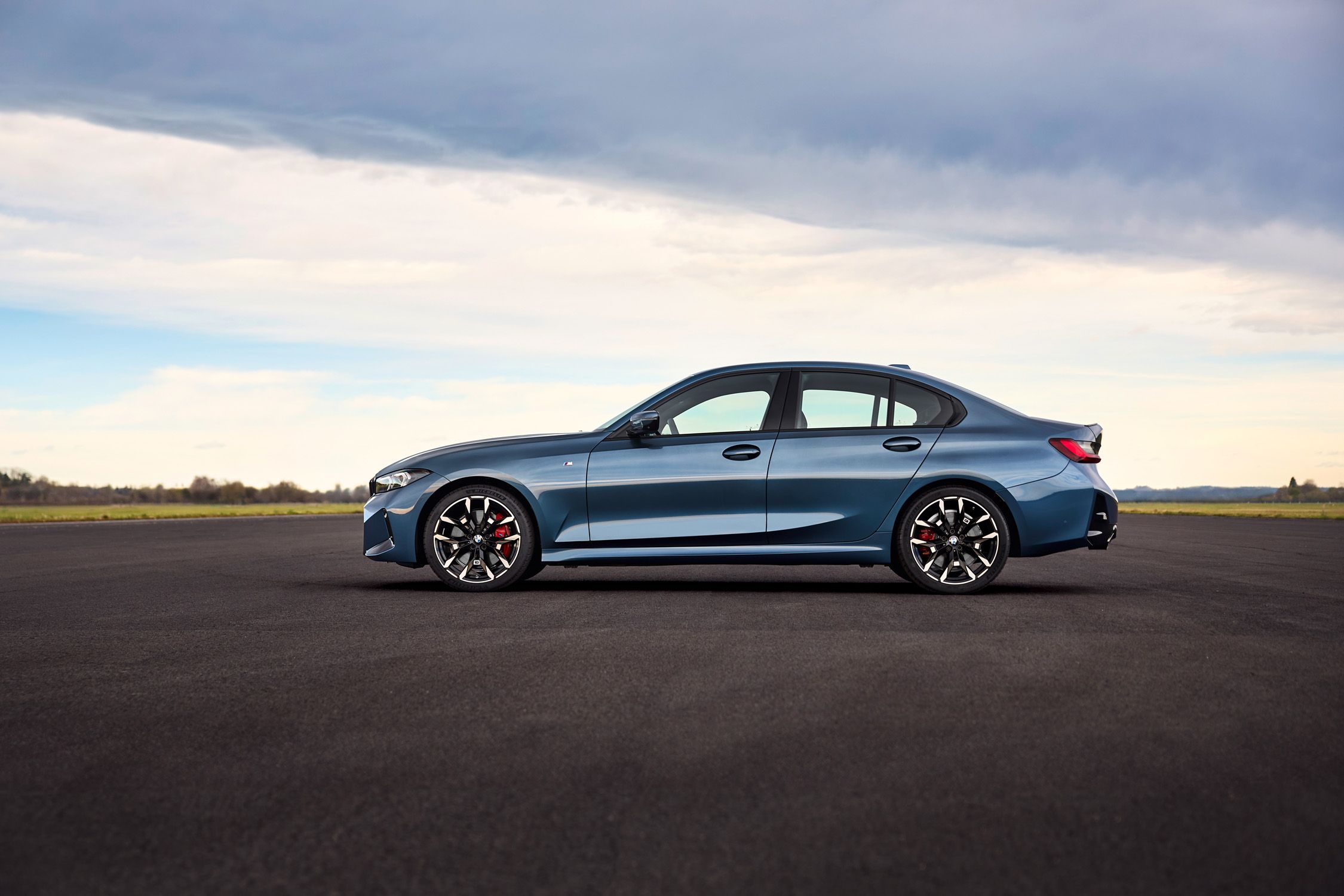 بی ام دبلیو سری-۳ ۲۰۲۶ | 2026 BMW 3-Series