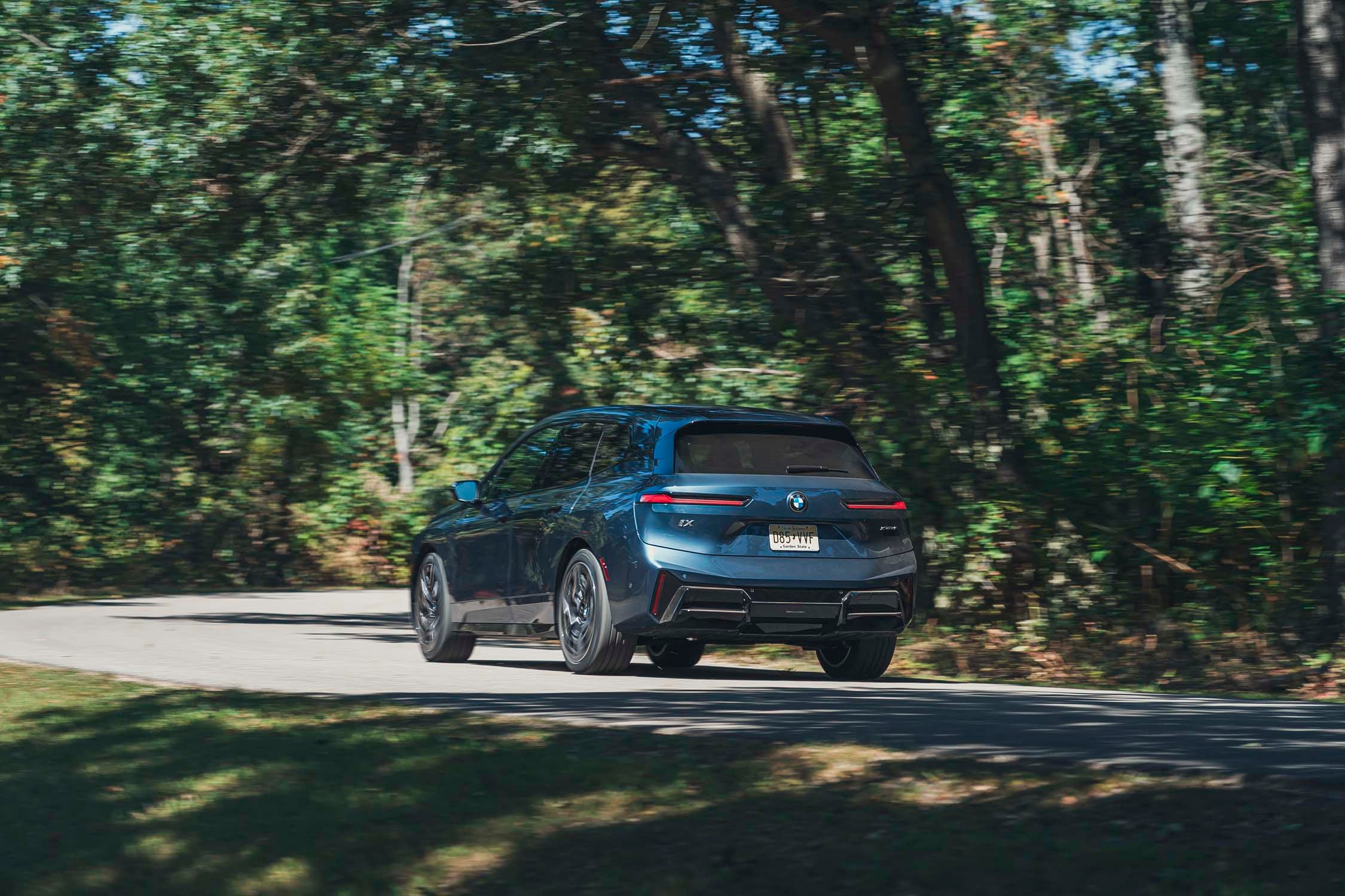 بررسی بی ام دبلیو آی ایکس ۲۰۲۶ | BMW iX 2026