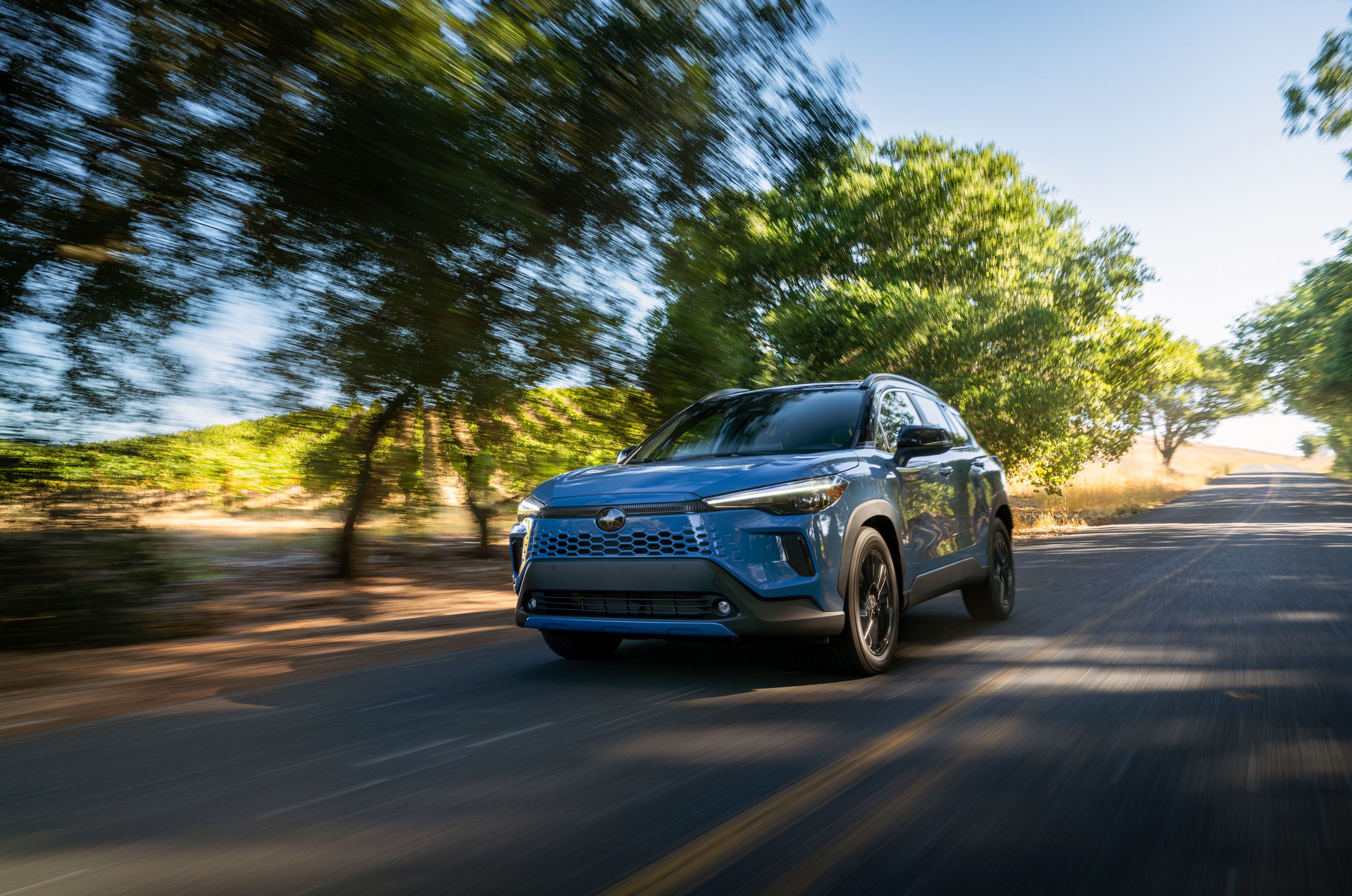 جم تویوتا-کرولا-کراس-هیبرید-۲۰۲۶-2020-Toyota-Corolla-Cross-Hybrid